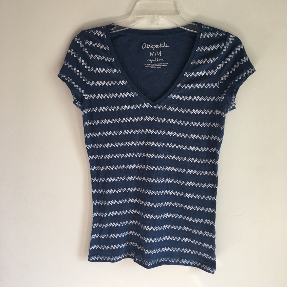 Aeropostale Patterned V- Neck T-Shirt